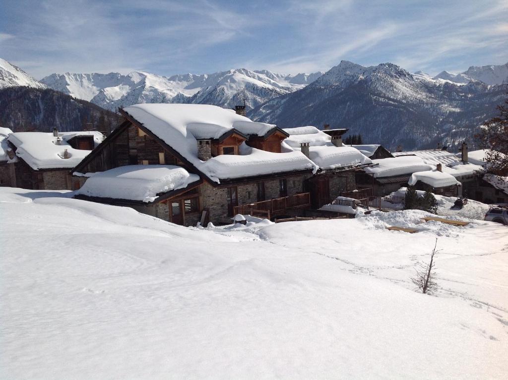 Agriturismo Il Fiocco Cesana Torinese Ngoại thất bức ảnh