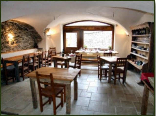 Agriturismo Il Fiocco Cesana Torinese Ngoại thất bức ảnh